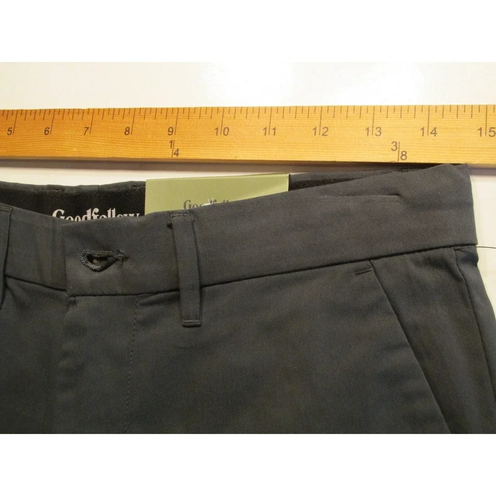 NWT GOODFELLOW Tech Shorts Men 28 Gray Wrinkle Resist Quick Dry Extra Stretch